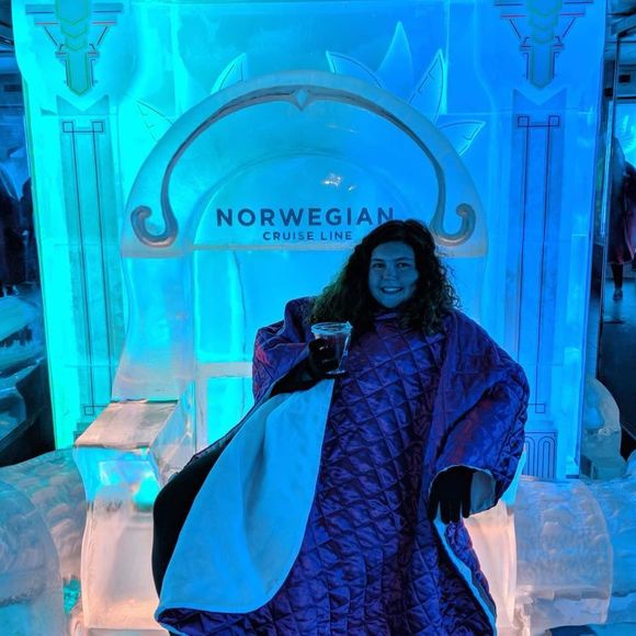 Meet your Posher, Erica - Picture 1 of 1